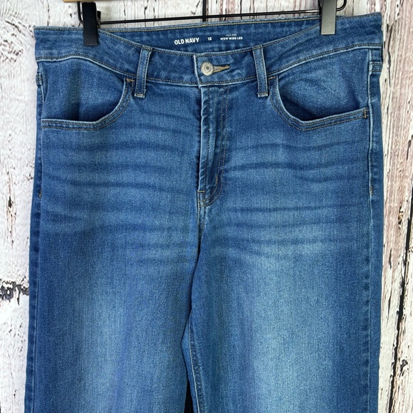 Old Navy Size 12 High Rise WOW Wide Leg Jeans Medium Wash Blue Denim “New Moon” - Picture 2 of 13